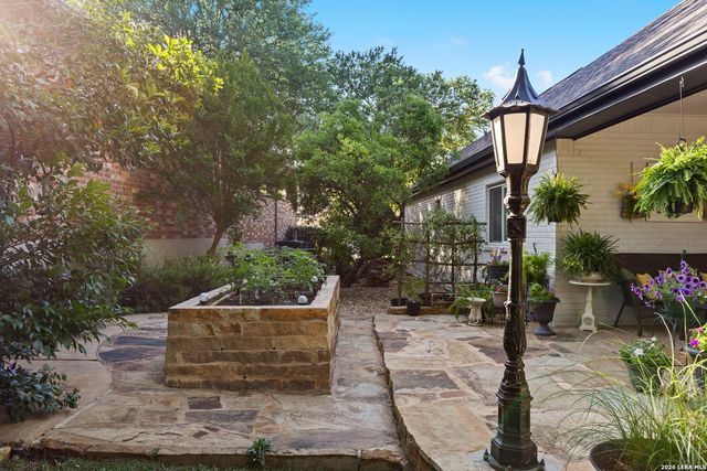 626 EVERGREEN LN, New Braunfels, TX 78130