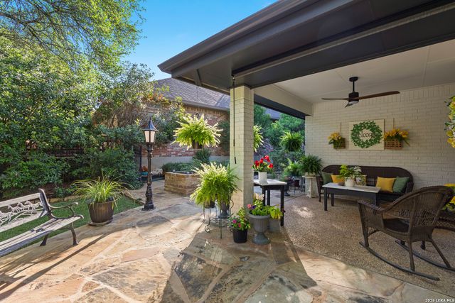 626 EVERGREEN LN, New Braunfels, TX 78130