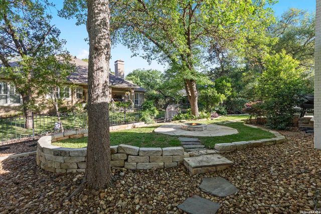 626 EVERGREEN LN, New Braunfels, TX 78130