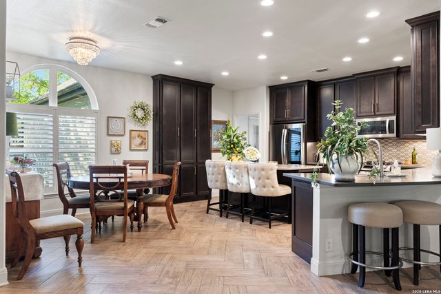 626 EVERGREEN LN, New Braunfels, TX 78130