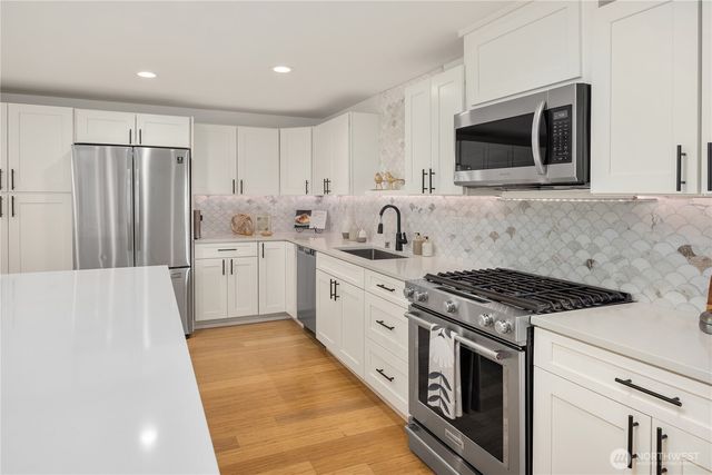 18533 22nd Drive SE, Bothell, WA 98012