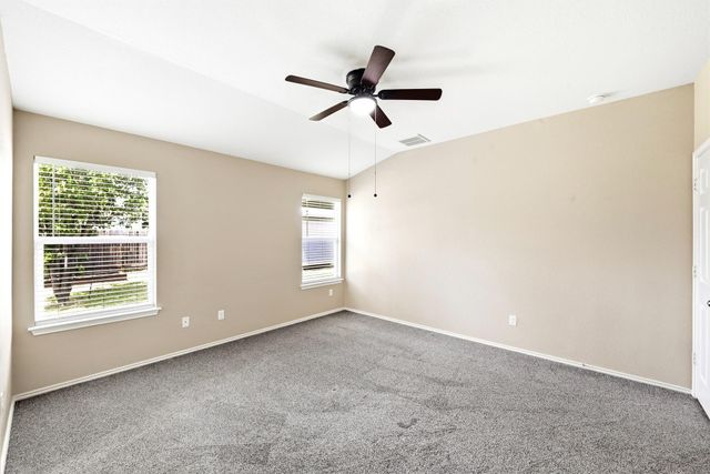 903 Gentry DR, Leander, TX 78641