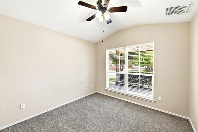 903 Gentry DR, Leander, TX 78641