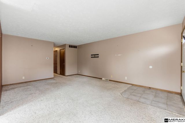 12571 Weir Street, Omaha, NE 68137