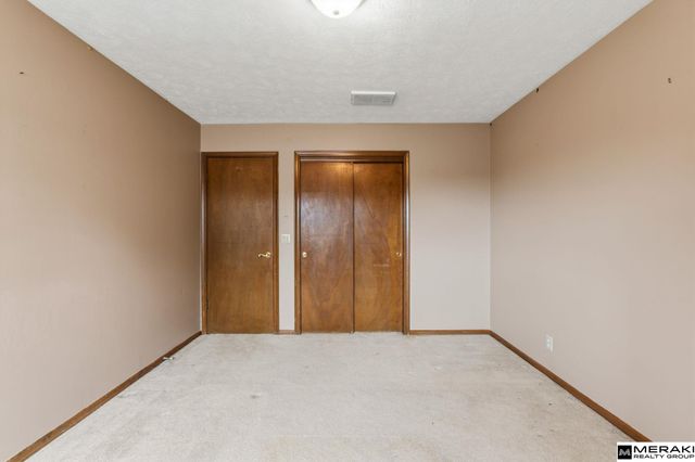 12571 Weir Street, Omaha, NE 68137