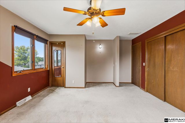 12571 Weir Street, Omaha, NE 68137