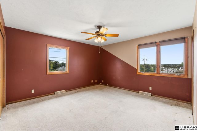 12571 Weir Street, Omaha, NE 68137