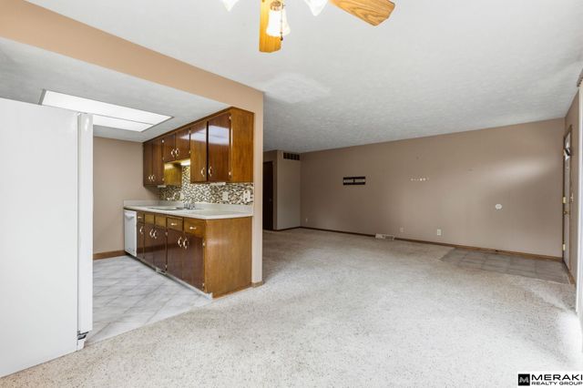 12571 Weir Street, Omaha, NE 68137
