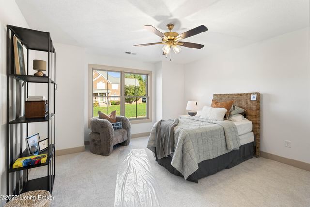 208 Keystone Ct, Elizabethtown, KY 42701