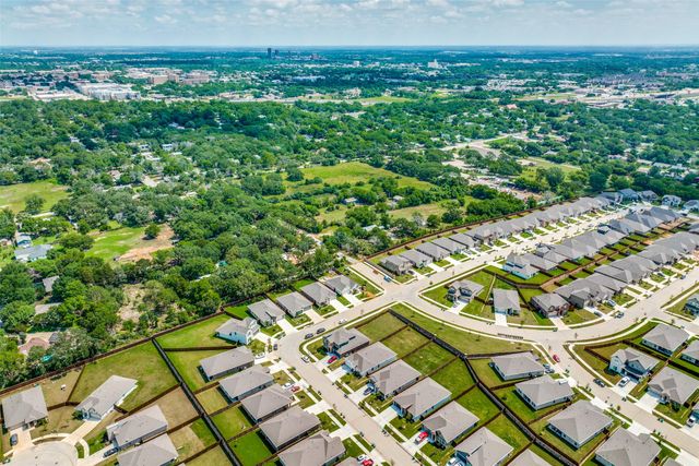 1600 Woodpecker Street, Denton, TX 76205