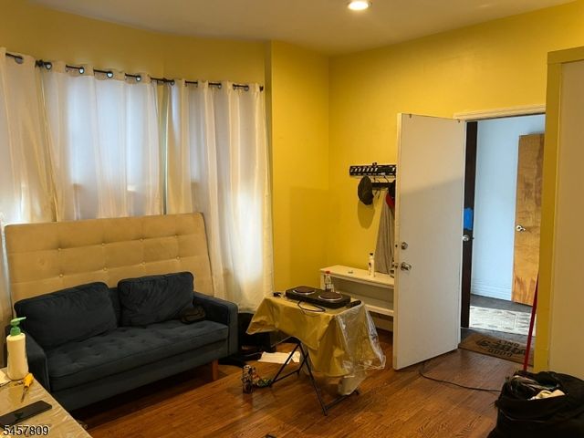 46 Read St, Newark City, NJ 07105