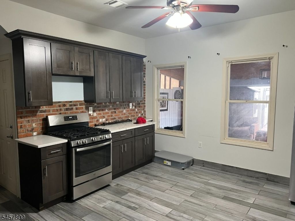 46 Read St, Newark City, NJ 07105 — photo 2