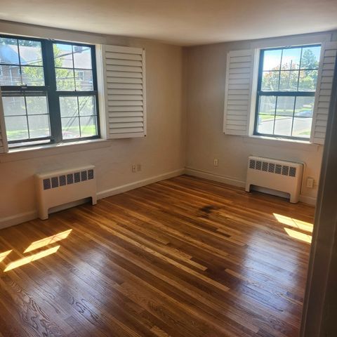 34 Antico Way A, Waltham, MA 02453