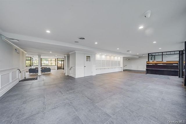 200 Atlantic Avenue 331, Lynbrook, NY 11563