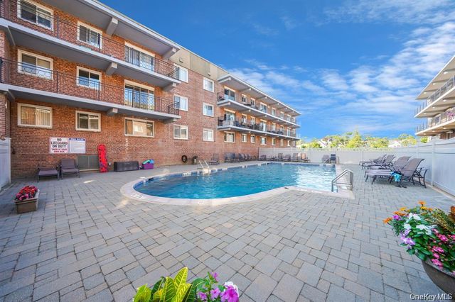 200 Atlantic Avenue 331, Lynbrook, NY 11563