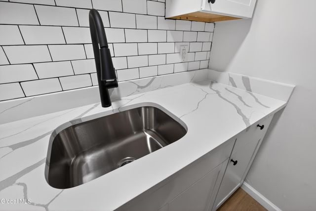 901 Bedford Road, Schenectady, NY 12308