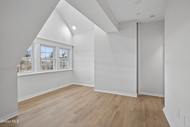 901 Bedford Road, Schenectady, NY 12308