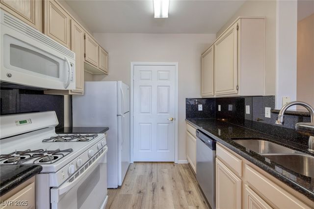 7159 South Durango Drive 310, Las Vegas, NV 89113