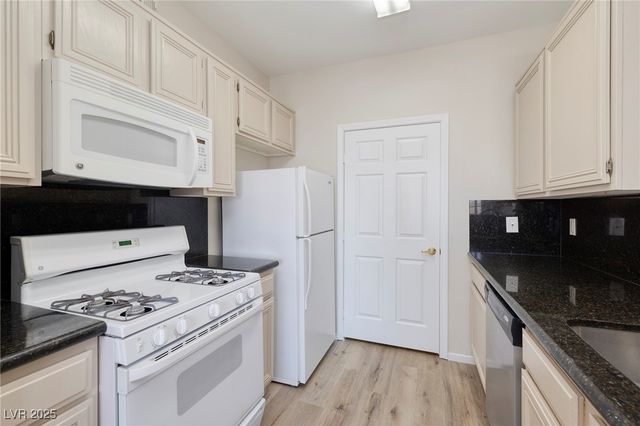 7159 South Durango Drive 310, Las Vegas, NV 89113