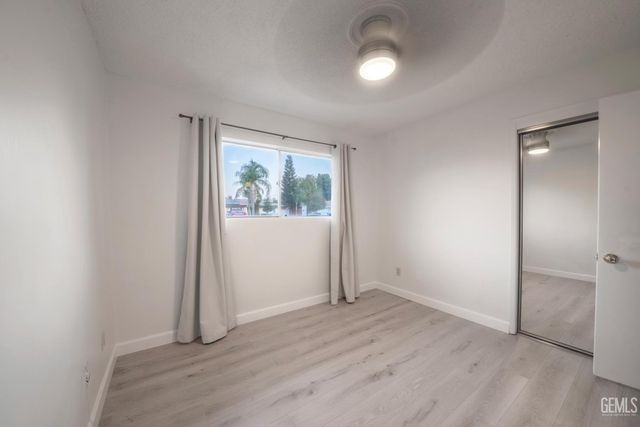 5605 Nomi Street, Bakersfield, CA 93308