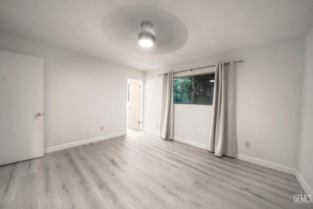 5605 Nomi Street, Bakersfield, CA 93308