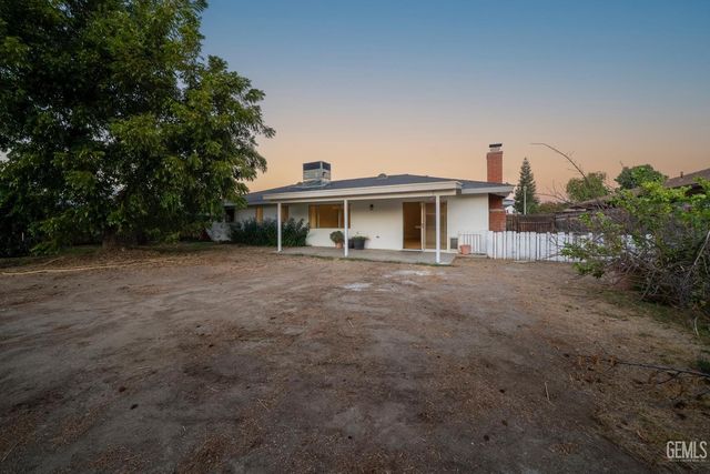 5605 Nomi Street, Bakersfield, CA 93308