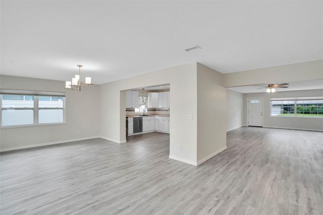 4550 16TH AVENUE N, St Petersburg, FL 33713