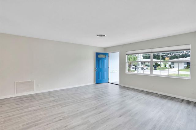 4550 16TH AVENUE N, St Petersburg, FL 33713