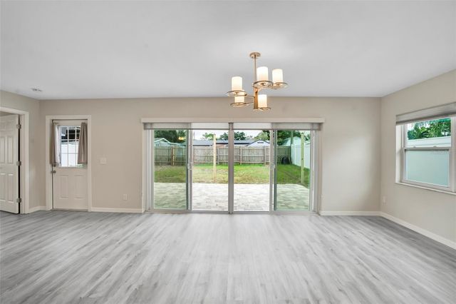 4550 16TH AVENUE N, St Petersburg, FL 33713