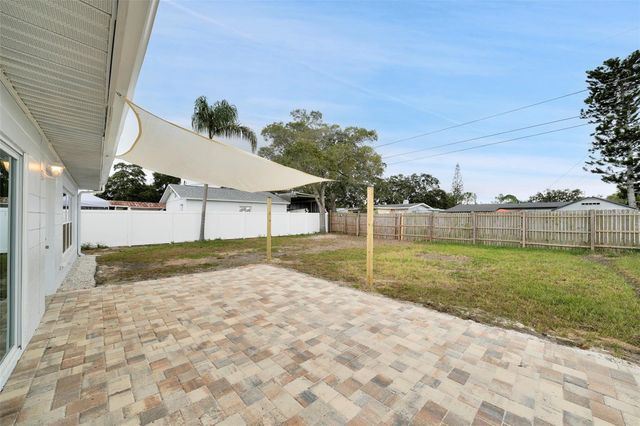 4550 16TH AVENUE N, St Petersburg, FL 33713