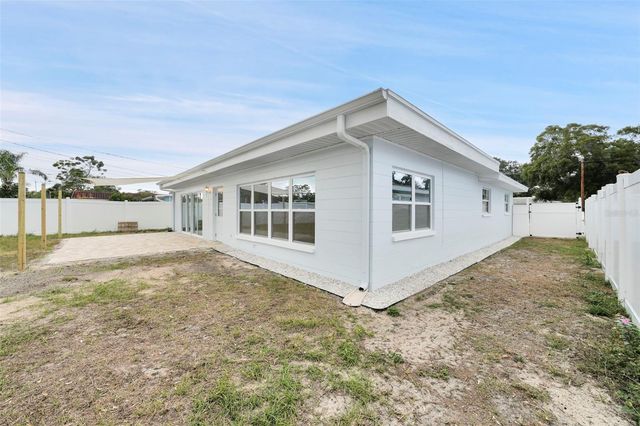 4550 16TH AVENUE N, St Petersburg, FL 33713
