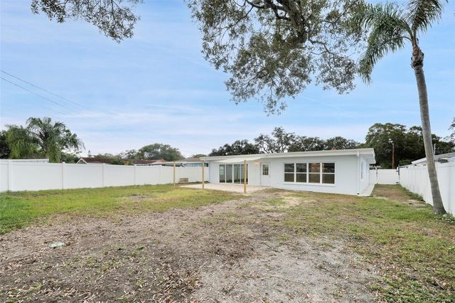 4550 16TH AVENUE N, St Petersburg, FL 33713