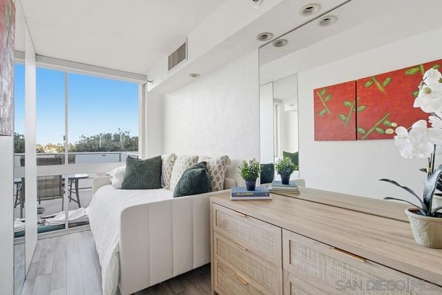 1820 Avenida Del Mundo 108, Coronado, CA 92118