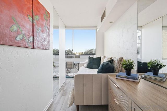 1820 Avenida Del Mundo 108, Coronado, CA 92118