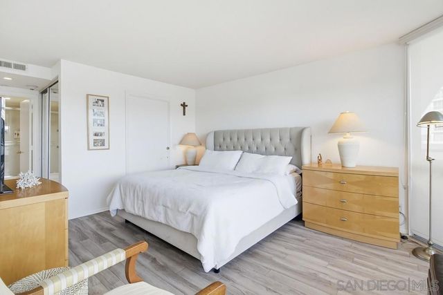 1820 Avenida Del Mundo 108, Coronado, CA 92118