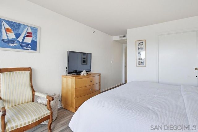 1820 Avenida Del Mundo 108, Coronado, CA 92118