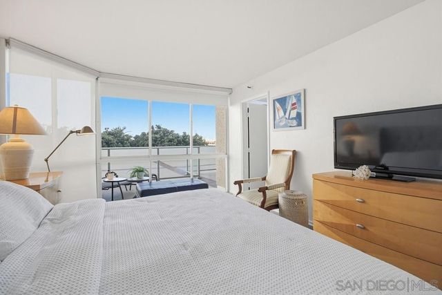 1820 Avenida Del Mundo 108, Coronado, CA 92118