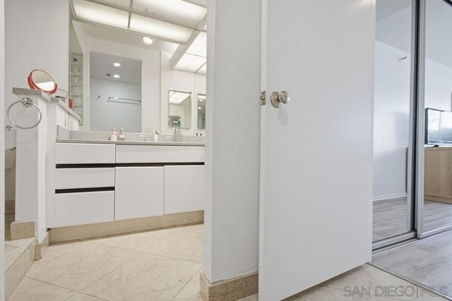 1820 Avenida Del Mundo 108, Coronado, CA 92118