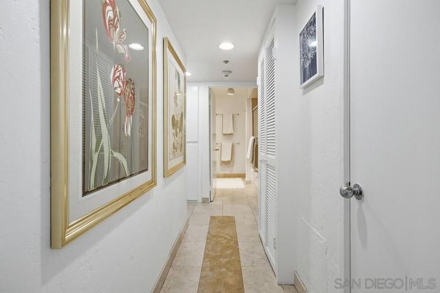 1820 Avenida Del Mundo 108, Coronado, CA 92118