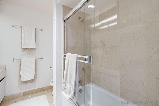 1820 Avenida Del Mundo 108, Coronado, CA 92118