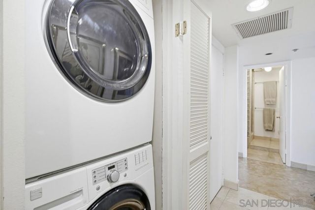 1820 Avenida Del Mundo 108, Coronado, CA 92118