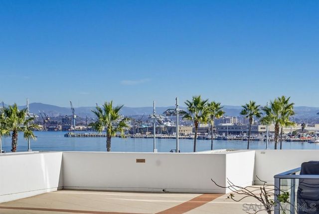 1820 Avenida Del Mundo 108, Coronado, CA 92118