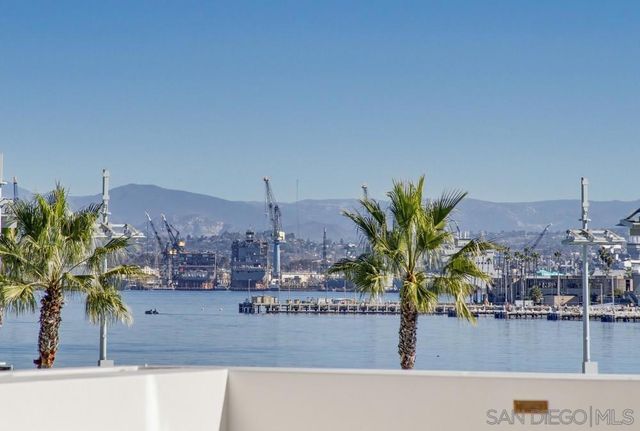 1820 Avenida Del Mundo 108, Coronado, CA 92118