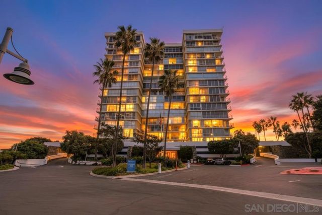 1820 Avenida Del Mundo 108, Coronado, CA 92118