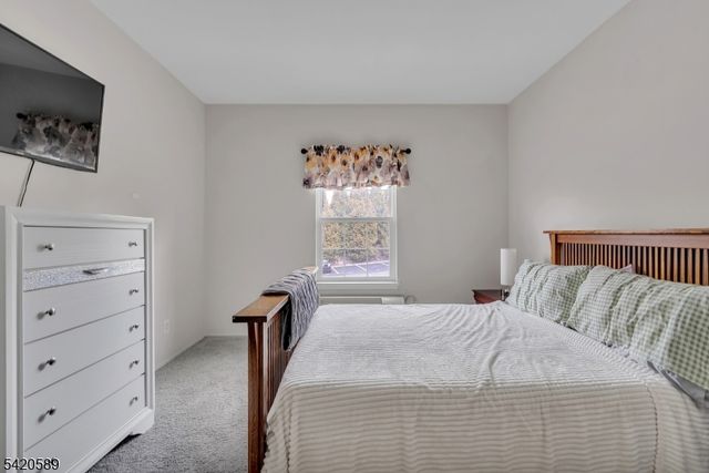 5320 Richmond Rd 320, West Milford Twp., NJ 07480