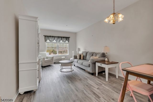 5320 Richmond Rd 320, West Milford Twp., NJ 07480