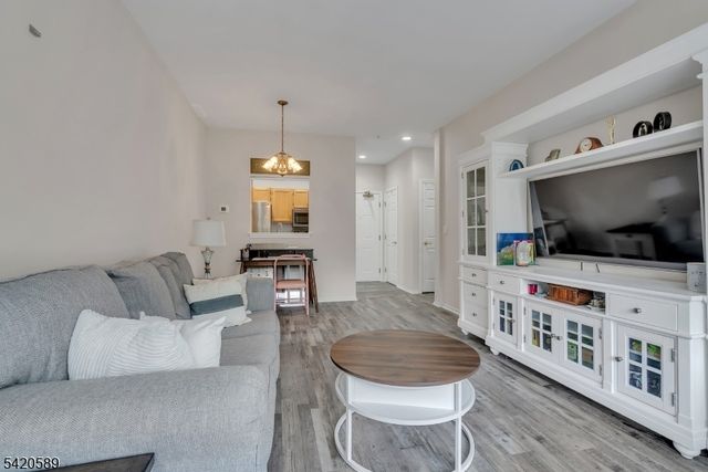 5320 Richmond Rd 320, West Milford Twp., NJ 07480