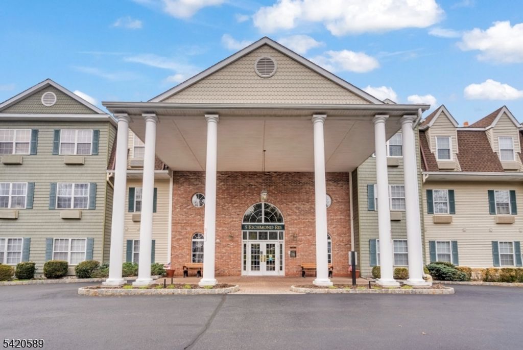 5320 Richmond Rd 320, West Milford Twp., NJ 07480