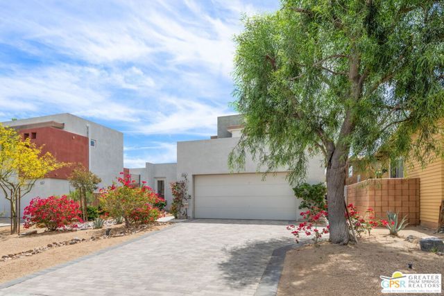 4934 Herzog Way, Palm Springs, CA 92262