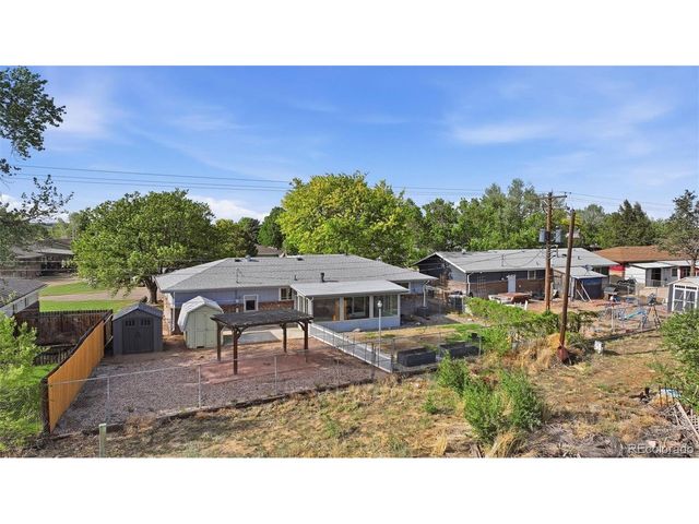 424 W Union Ave, La Salle, CO 80645